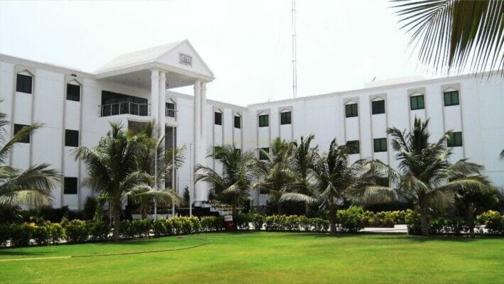 Institute of Business and Technology (IBT)-pip