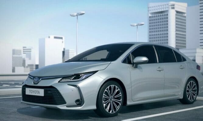 Toyota Corolla Hybrid-Price in Pakistan